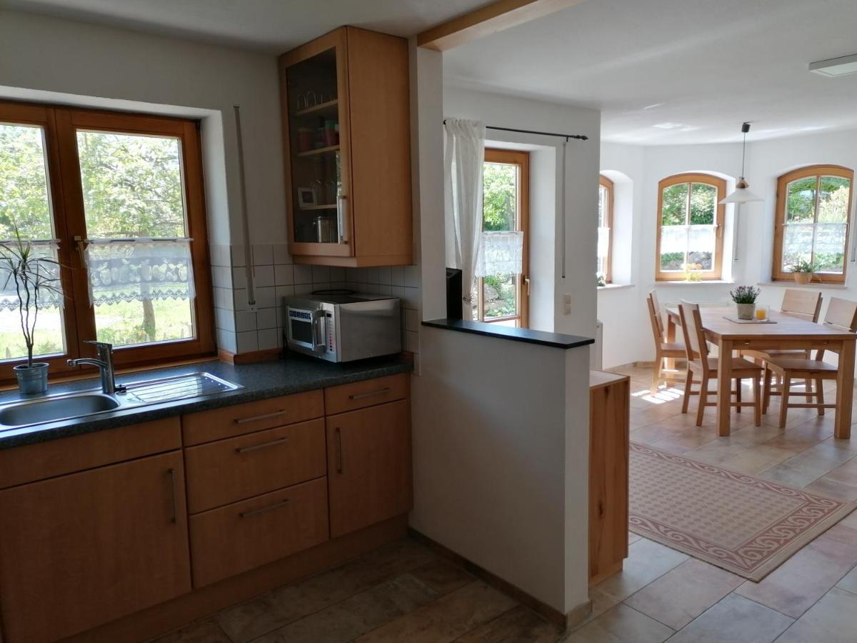70M²- Ferienwohnung Mit Terrasse Achberg Exterior foto